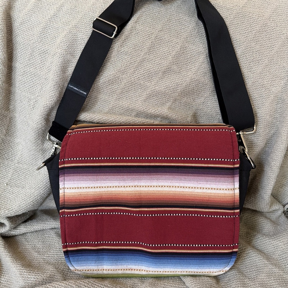 Capturing Couture Perfect Camera Bag Southwestern Print EUC
